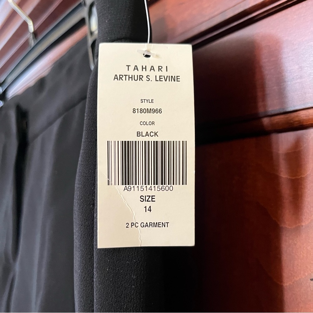 Tahari Black Trousers - Picture 5 of 8